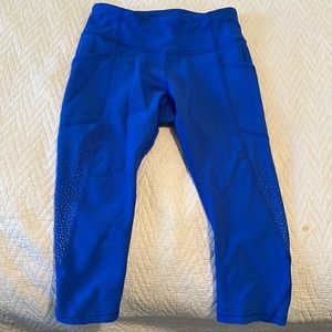 LULULEMON cropped leggings. Excellent condition
